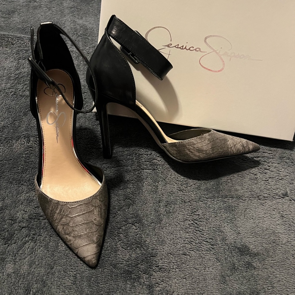Jessica Simpson Black and Gray Ankle Strap Heels with Sleek Silhouette